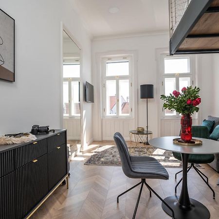 V62 Studio Apartments- In The Downtown Sopron Exterior foto