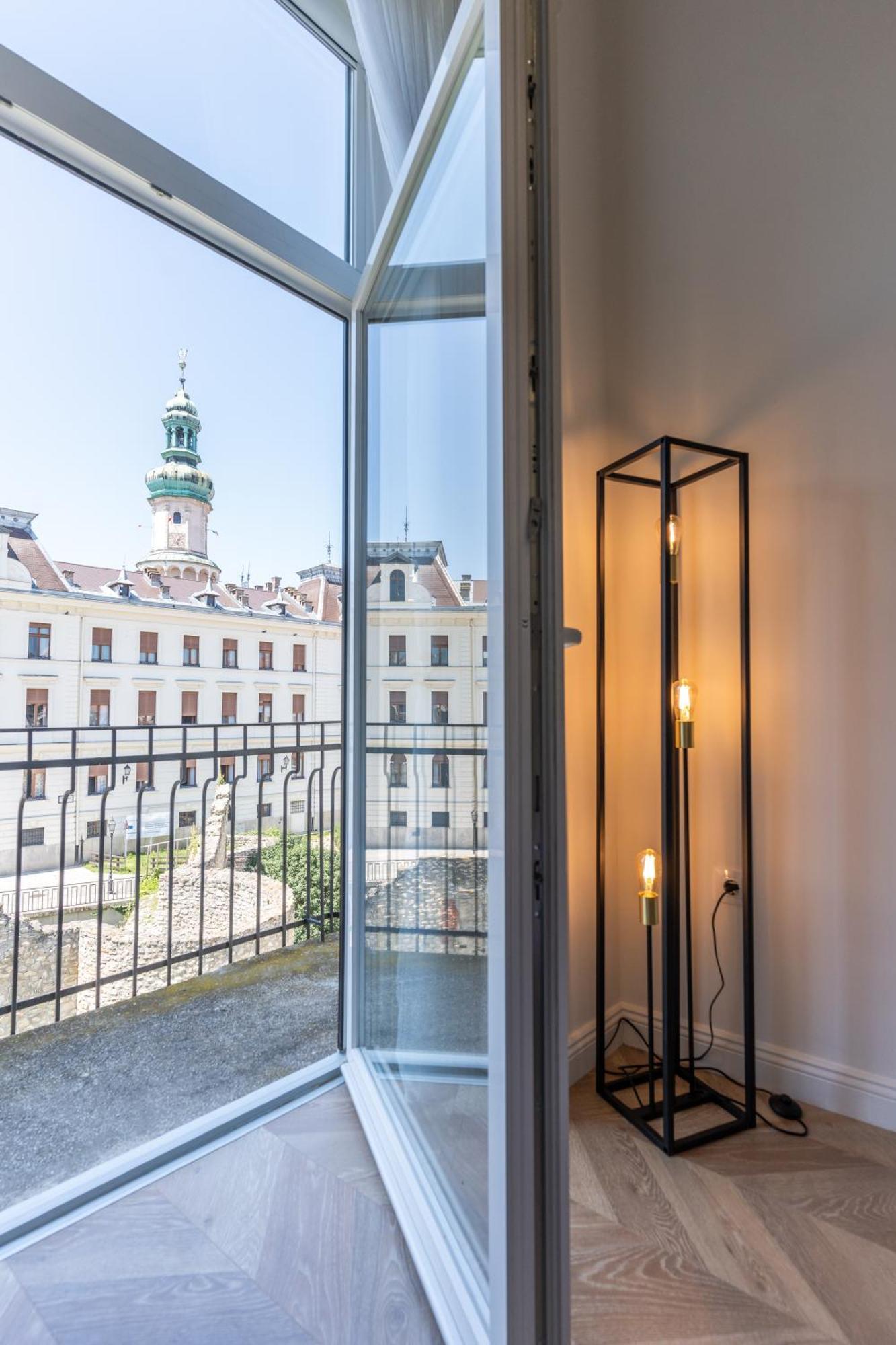 V62 Studio Apartments- In The Downtown Sopron Exterior foto
