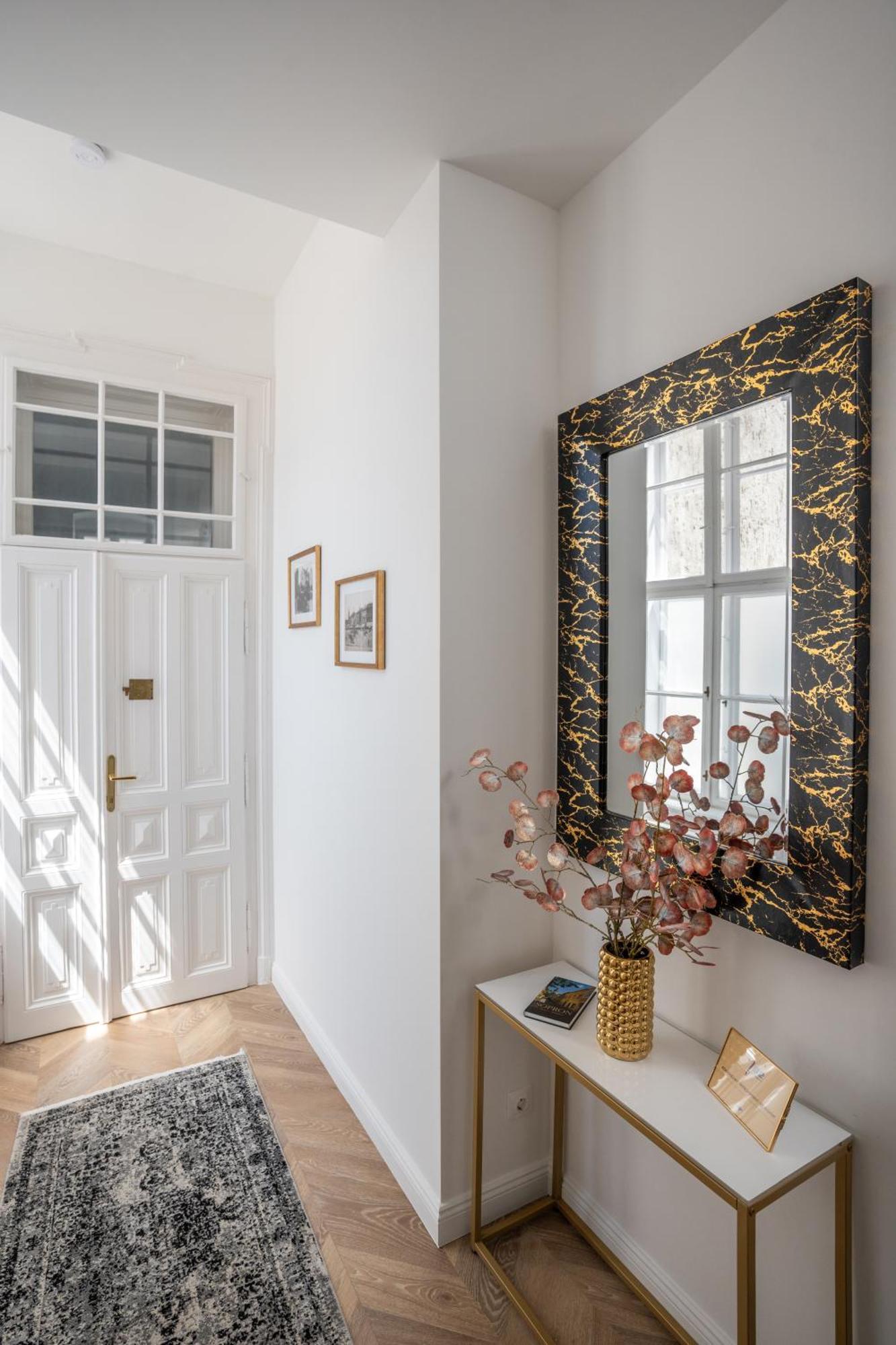 V62 Studio Apartments- In The Downtown Sopron Exterior foto
