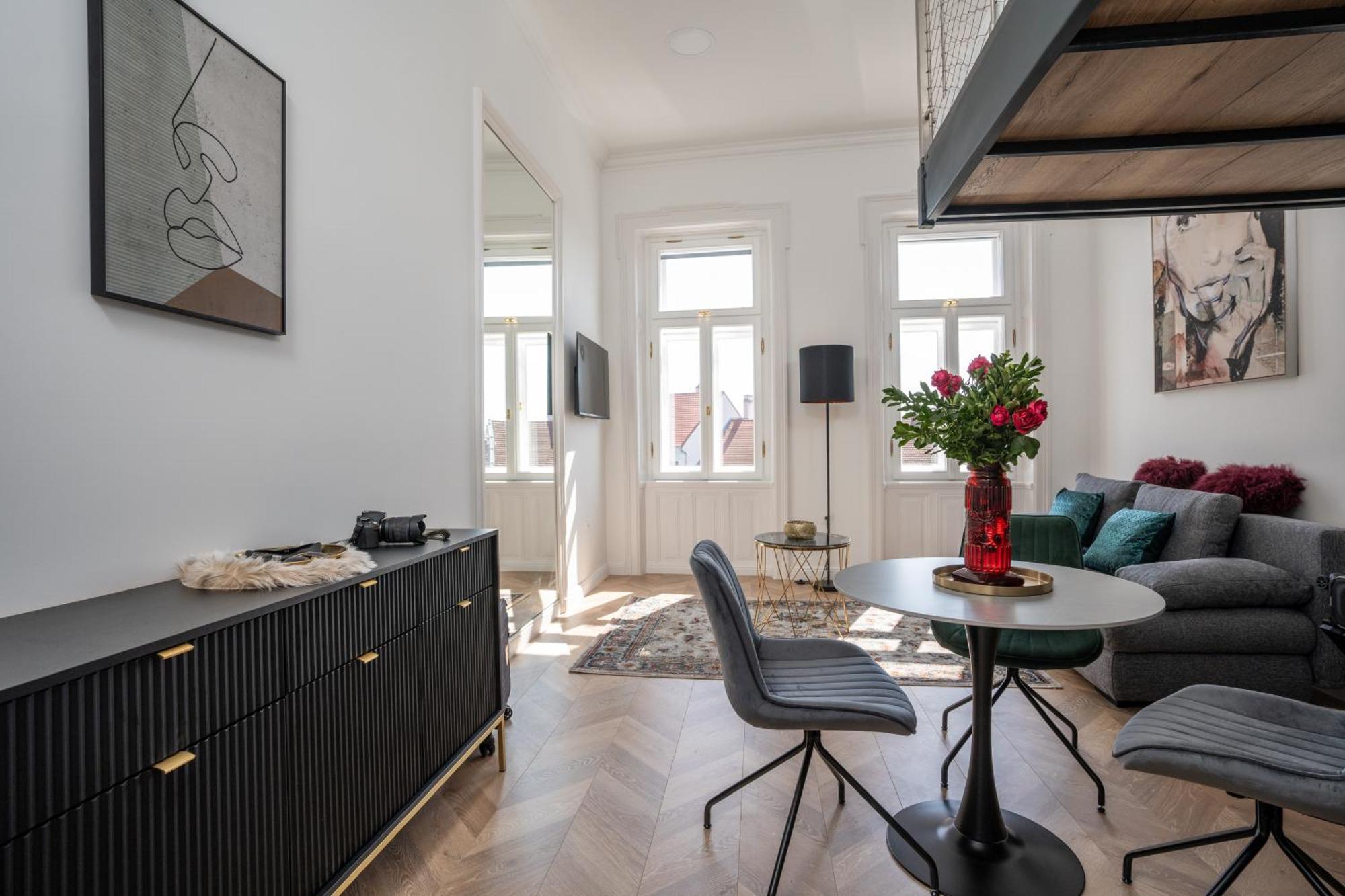 V62 Studio Apartments- Downtown Sopron Exterior foto